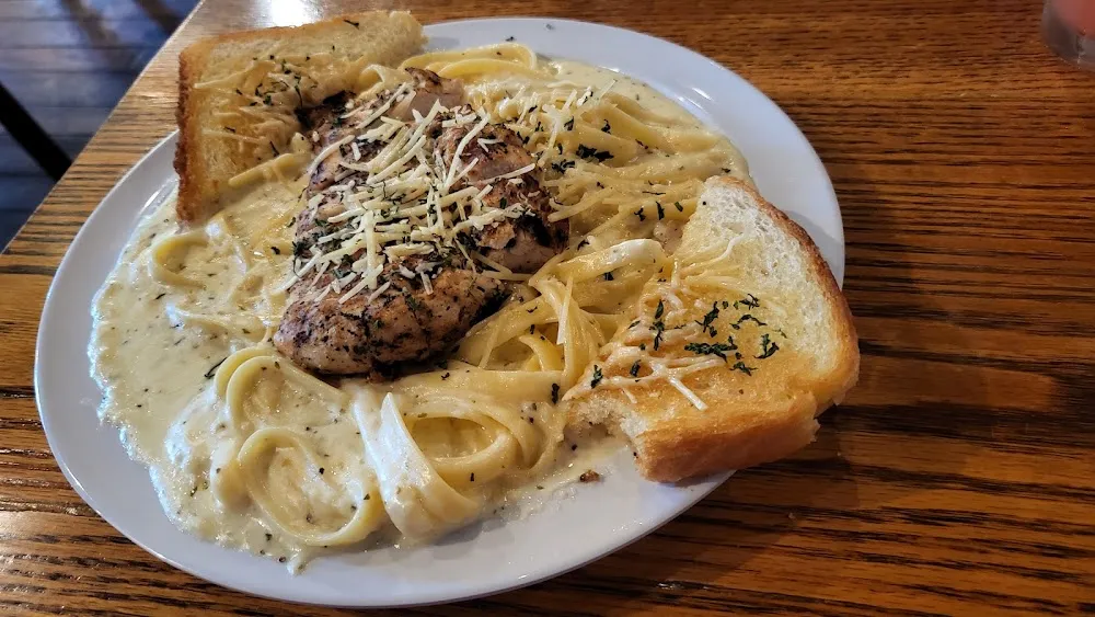 Fettuccine Alfredo with Chicken